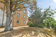 Twickenham Close, Swindon