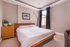 Howards Lane, London, SW15 photo 17