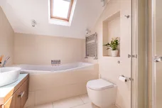 Howards Lane, London, SW15 photo 22
