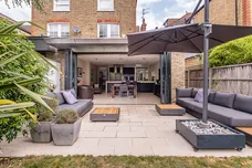 Howards Lane, London, SW15 photo 24