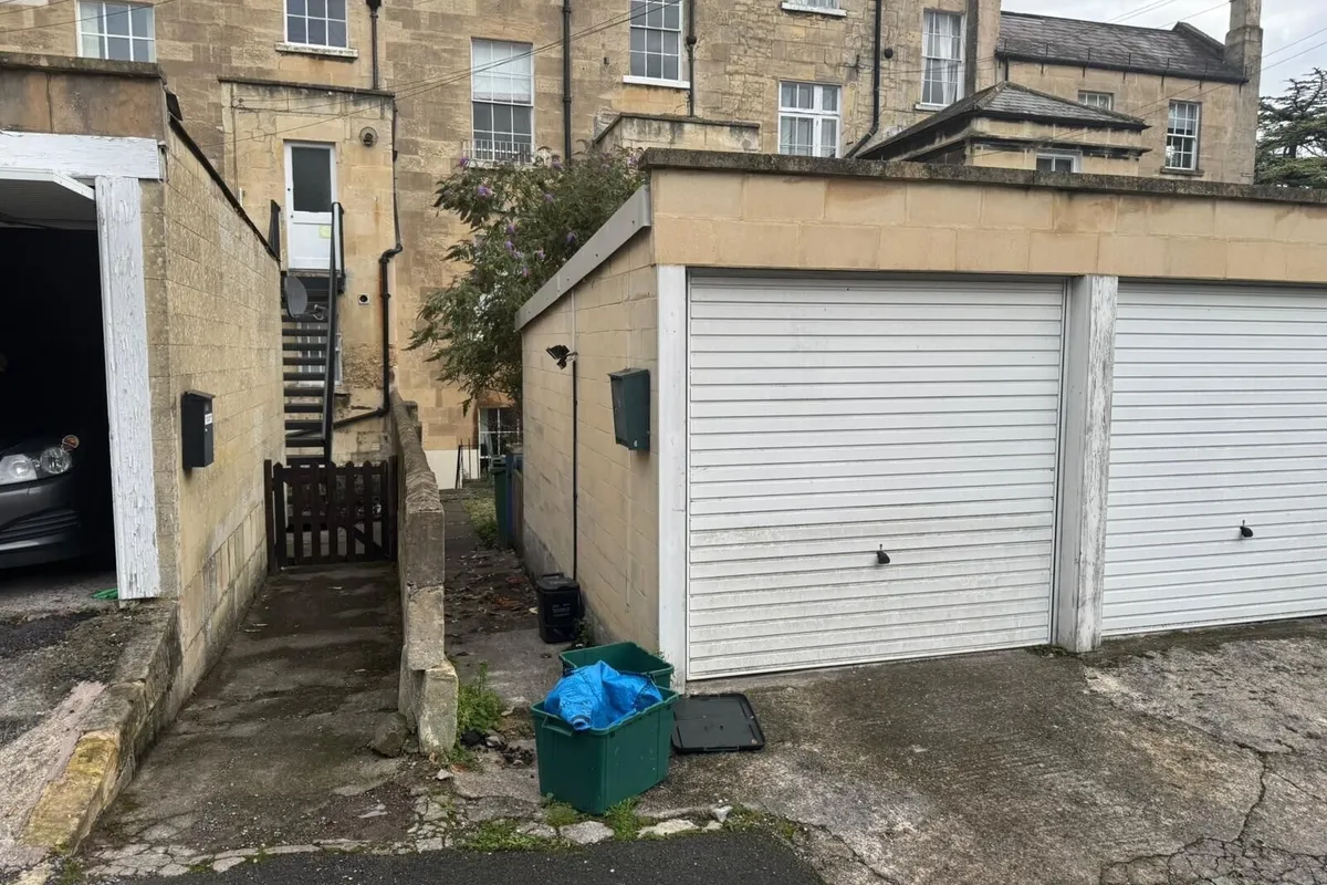 Cleveland Place West, BATH