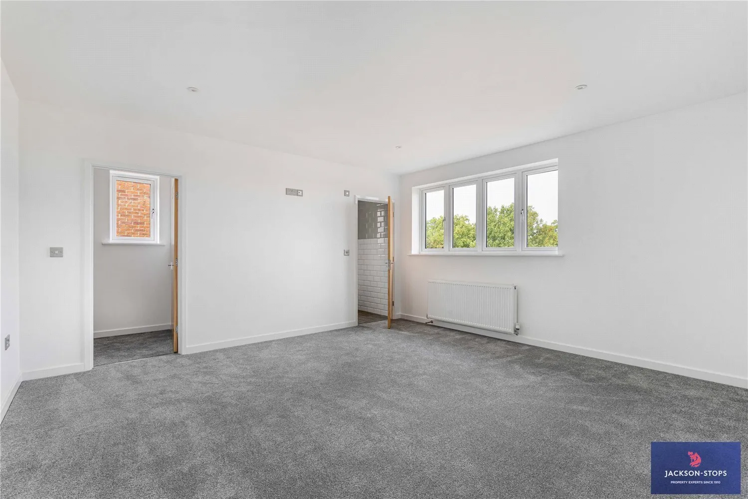 The Crescent, Caldecott, NN9 photo 15