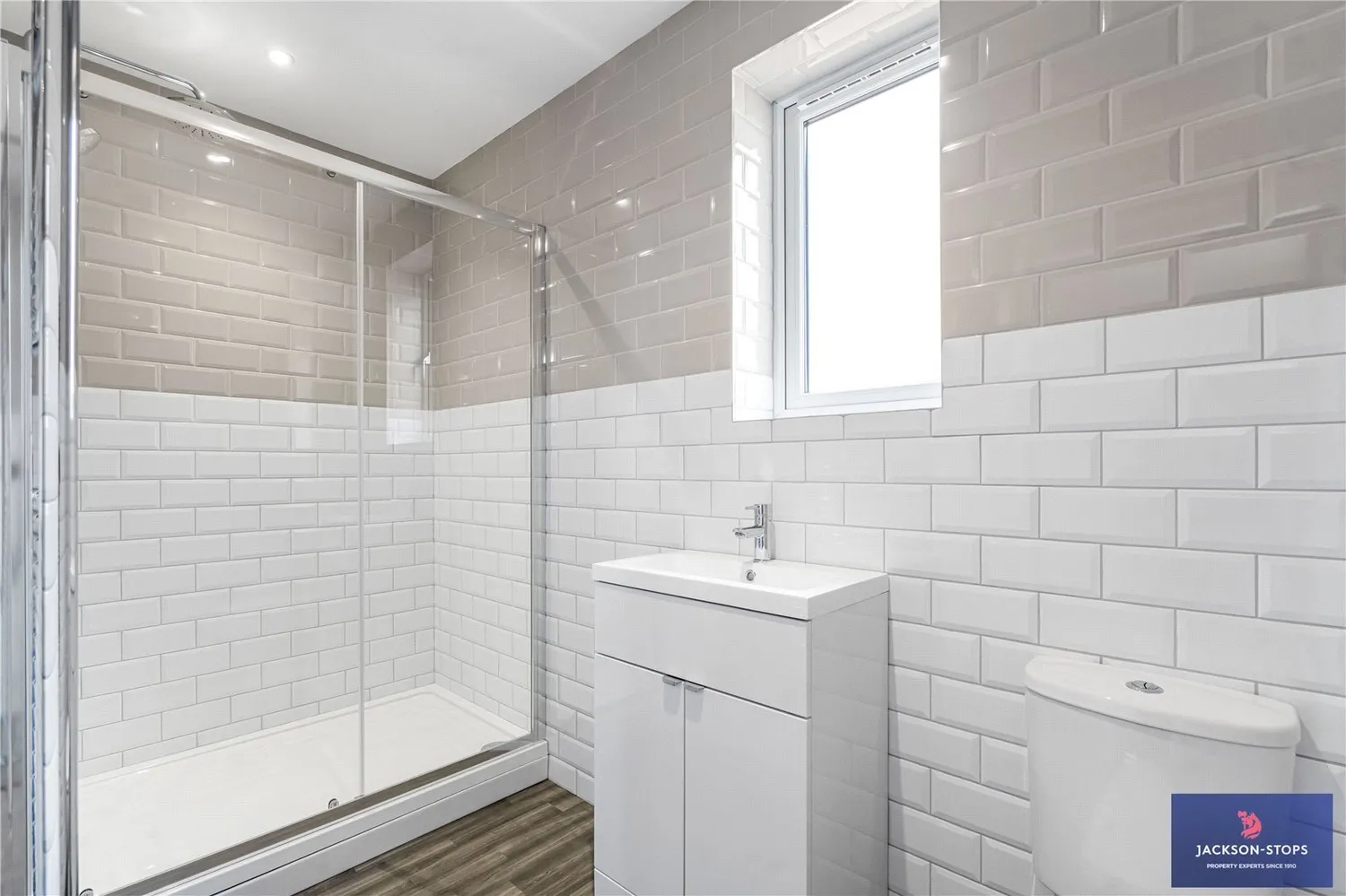 The Crescent, Caldecott, NN9 photo 17