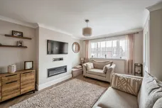 Uttoxeter Avenue, Mexborough