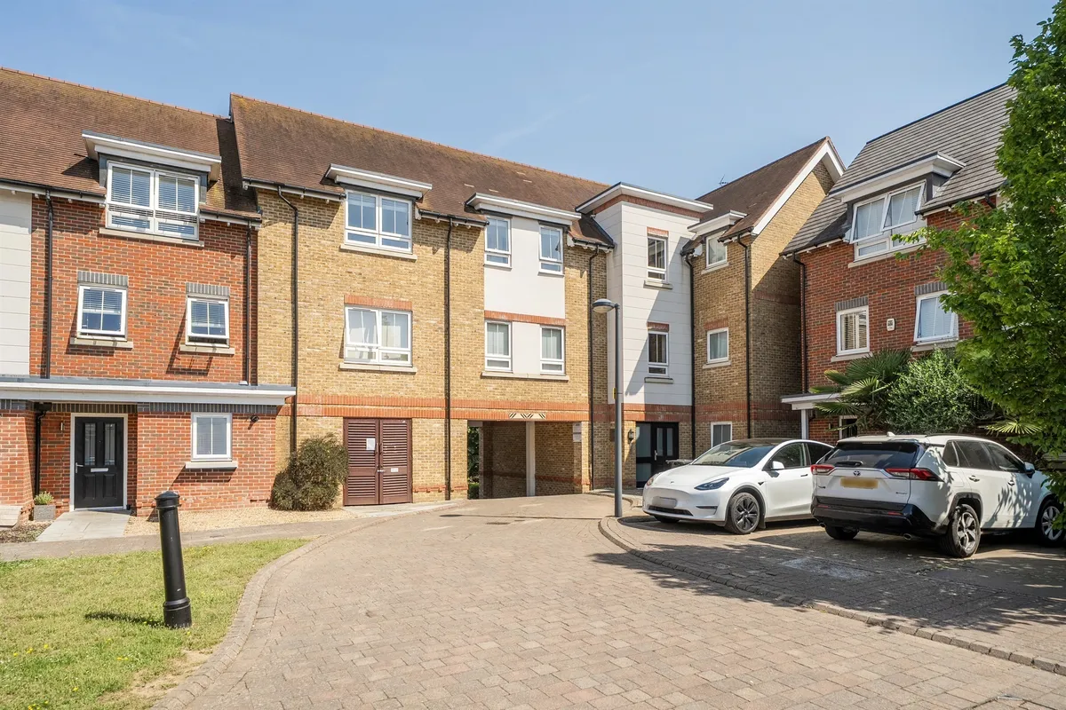 Kingfisher Drive, MAIDENHEAD