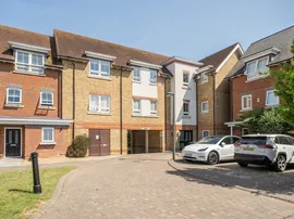 Kingfisher Drive, MAIDENHEAD photo