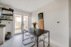 Meadow Way, Thatcham, RG19 photo 5