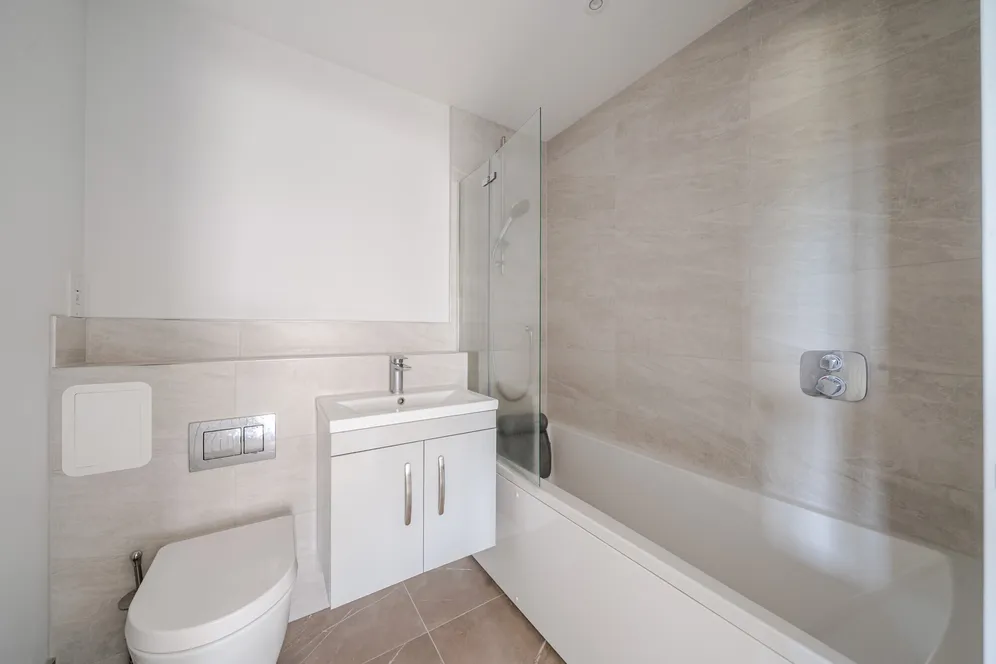 Meadow Way, Thatcham, RG19 photo 10