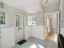 Woodland Crescent, Abercynon, Mountain Ash thumb 2