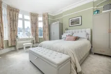 Queens Road, London, SW19 photo 5