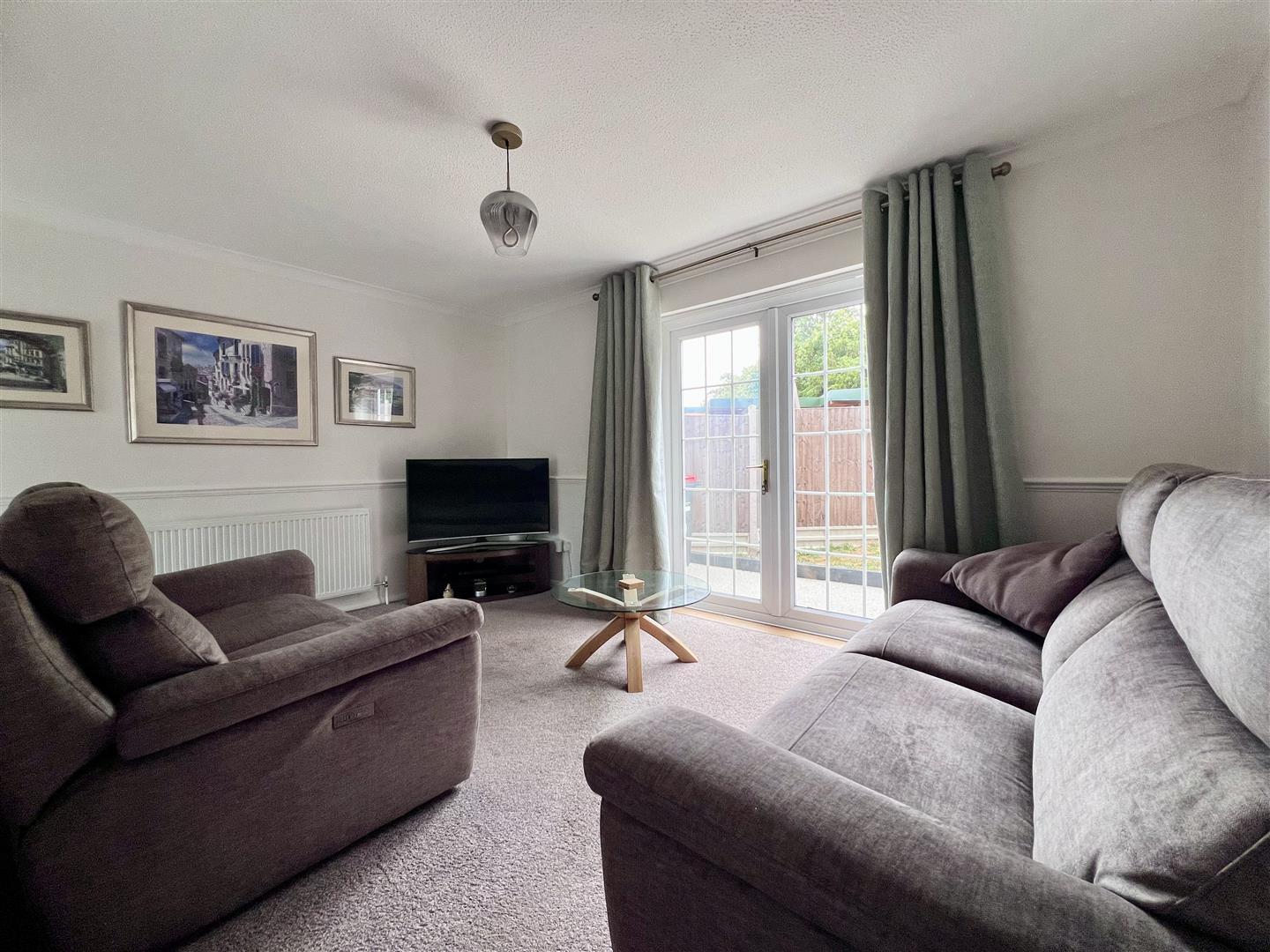 Bampton Close, Furzton, Milton Keynes Image 2
