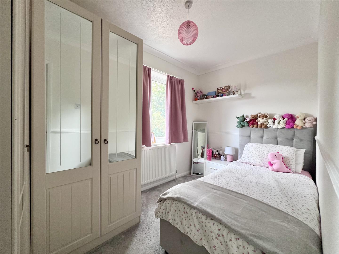Bampton Close, Furzton, Milton Keynes Image 12