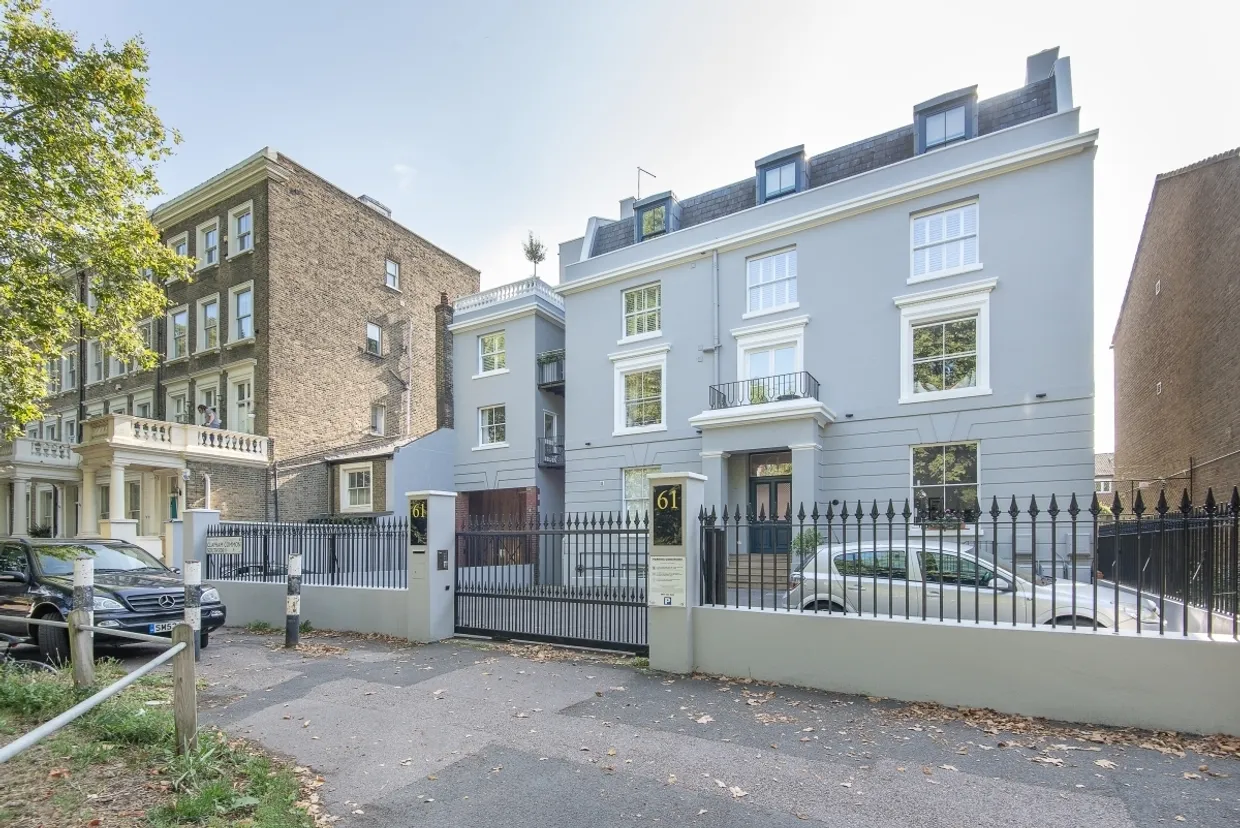 Clapham Common South Side London SW4 photo 1