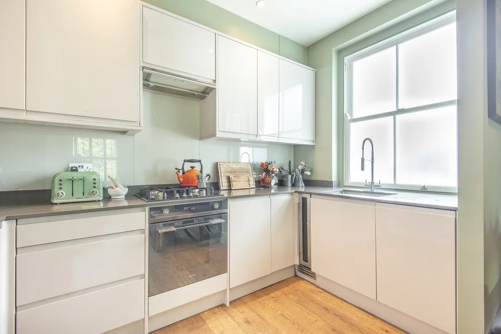 Clapham Common South Side London SW4 photo 2
