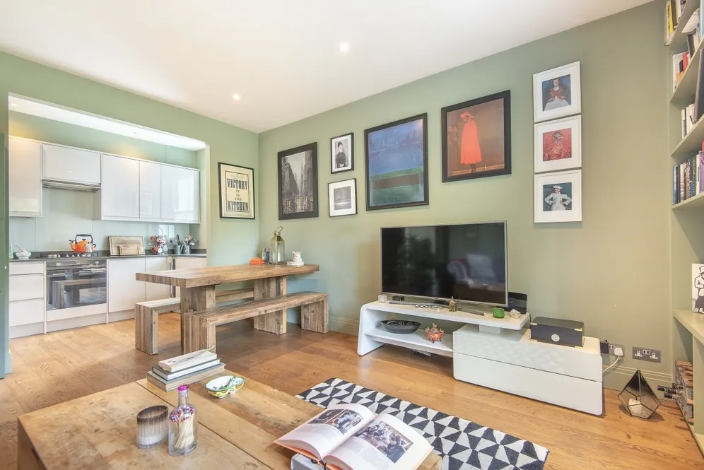 Clapham Common South Side London SW4 photo 4