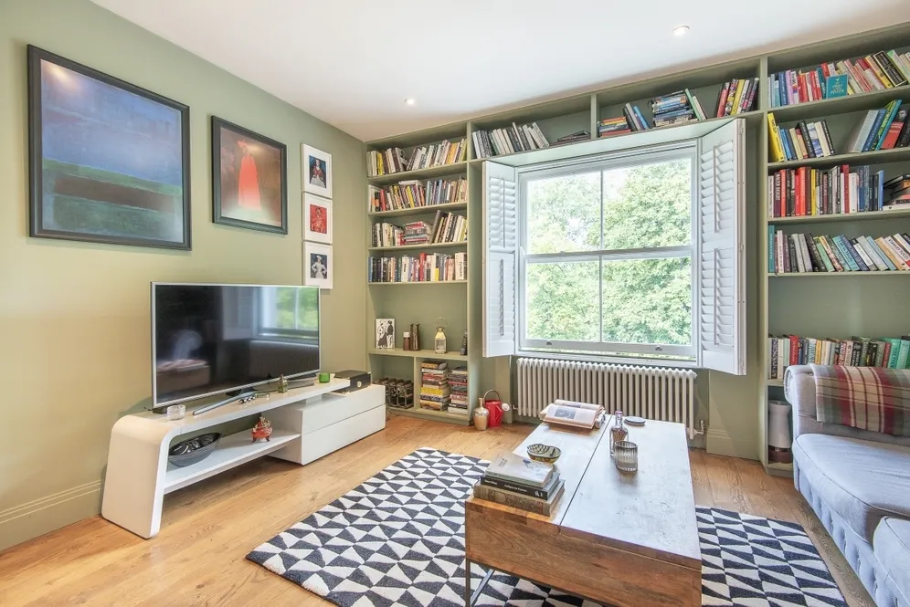 Clapham Common South Side London SW4 photo 9
