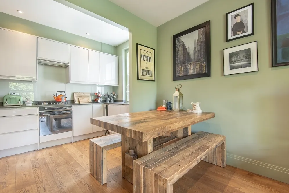 Clapham Common South Side London SW4 photo 11