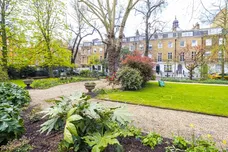 Brompton Square Knightsbridge SW3 photo 13