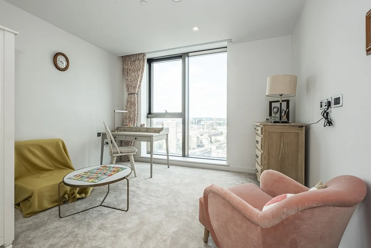 Westmark Tower Paddington W2 photo 15