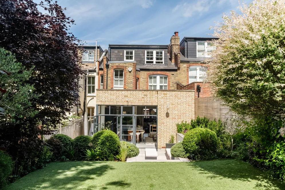 Dukes Avenue, London, N10 photo 36