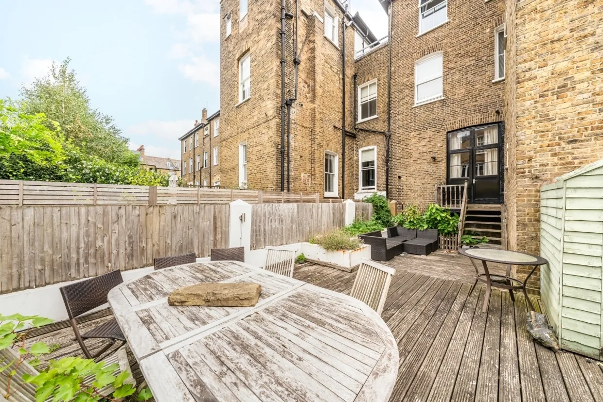 Sisters Avenue London SW11 photo 7