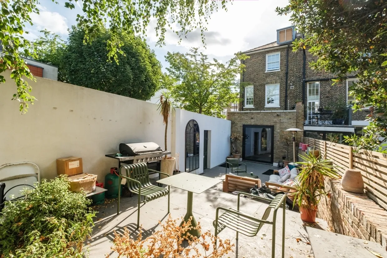 Offord Road London N1 photo 6