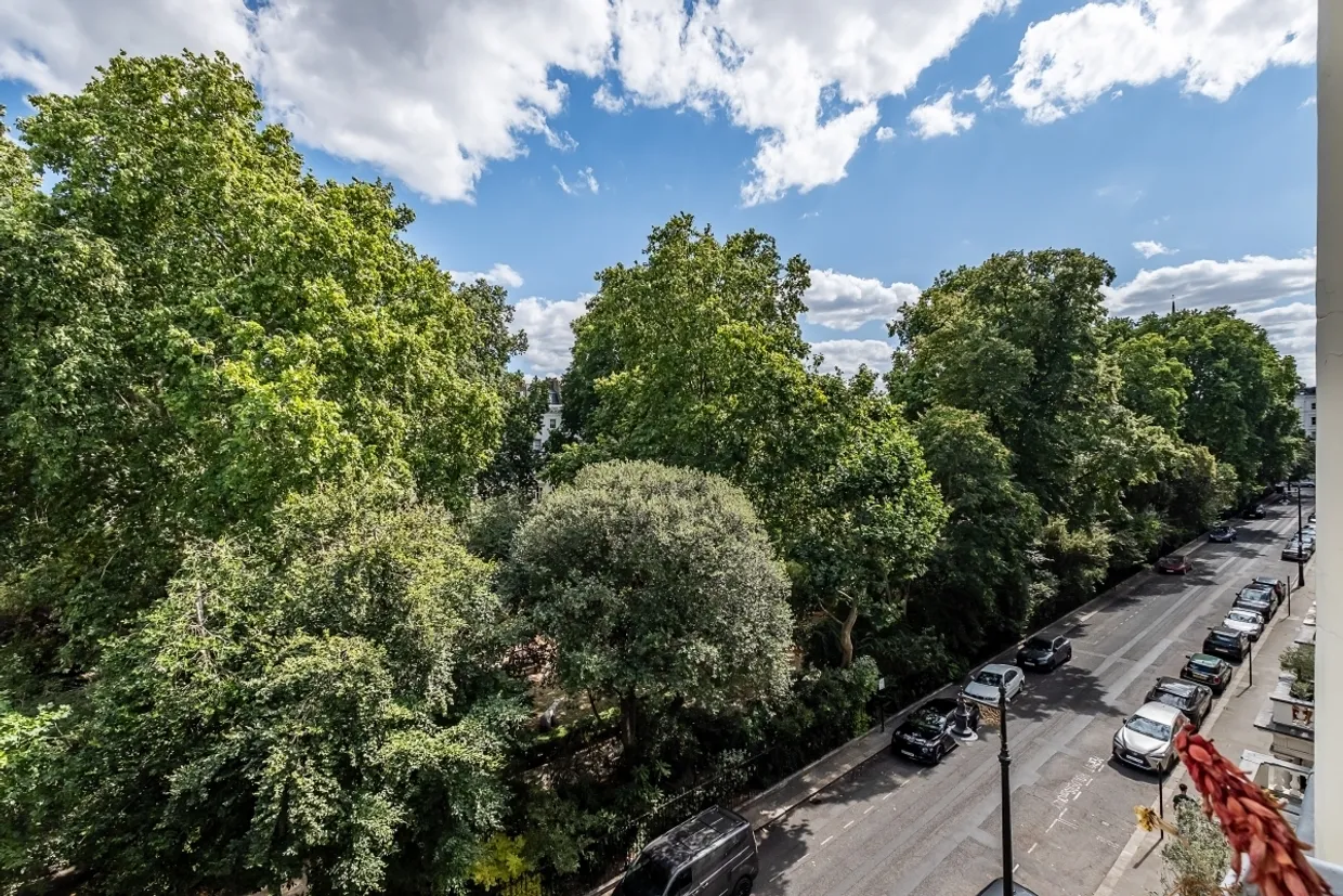 Warwick Square London SW1V photo 5