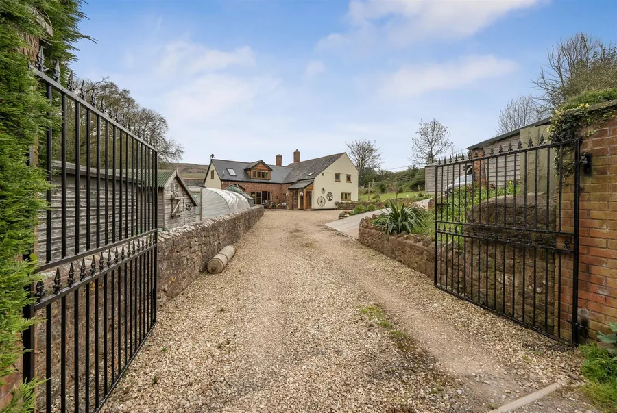 Property Image 38