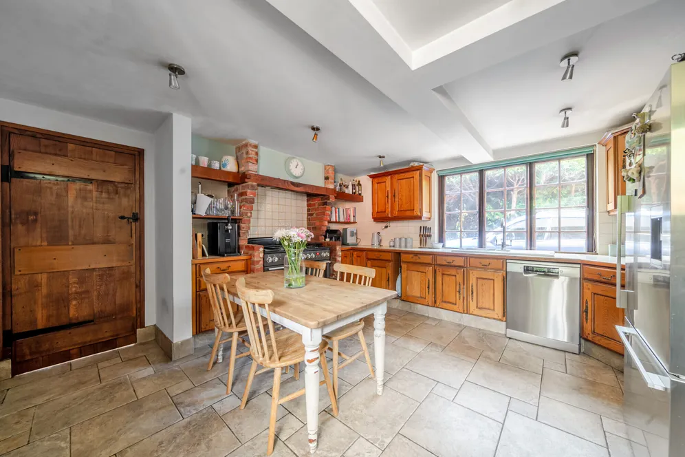 Hollist Lane, Midhurst, GU29 photo 8