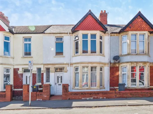 Longspears Avenue, Heath, Cardiffphoto