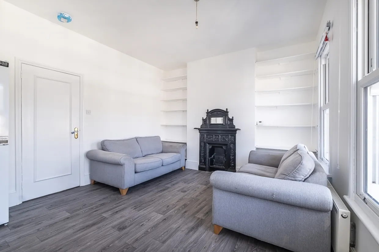 Tremadoc Road London SW4 photo 2