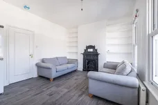 Tremadoc Road London SW4 photo 2