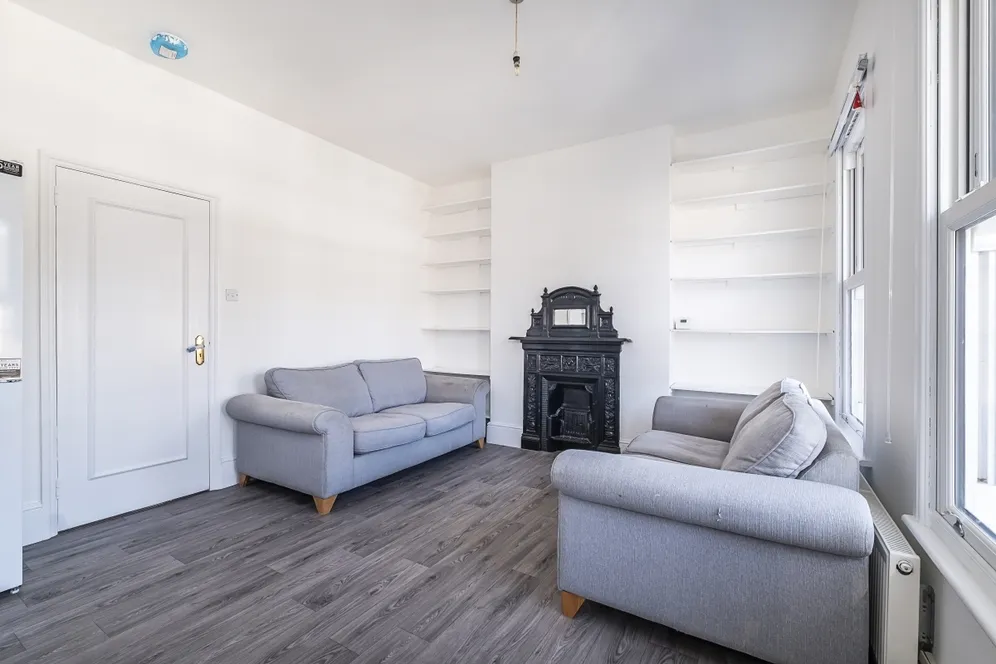 Tremadoc Road London SW4 photo 2