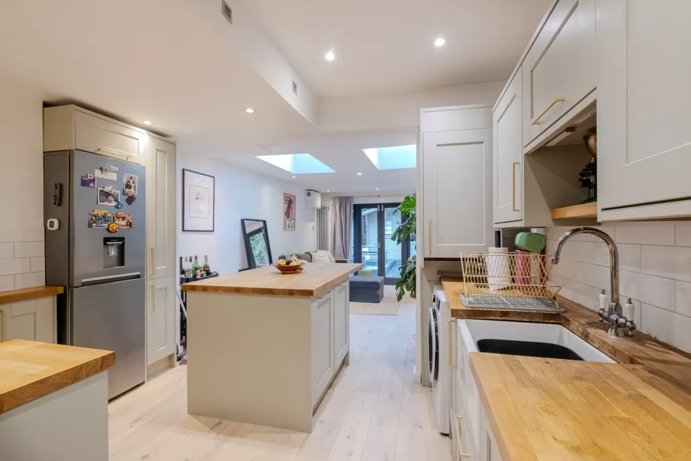 Cambria Road London SE5 photo 3