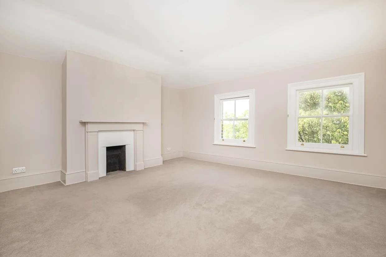 Queens Road Kingston Upon Thames KT2 photo 3