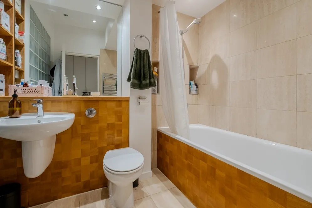 Cambria Road London SE5 photo 5