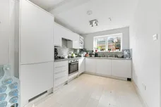 Darlington Road London SE27 photo 6