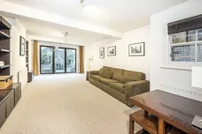 Wandsworth Bridge Road London SW6 photo 3