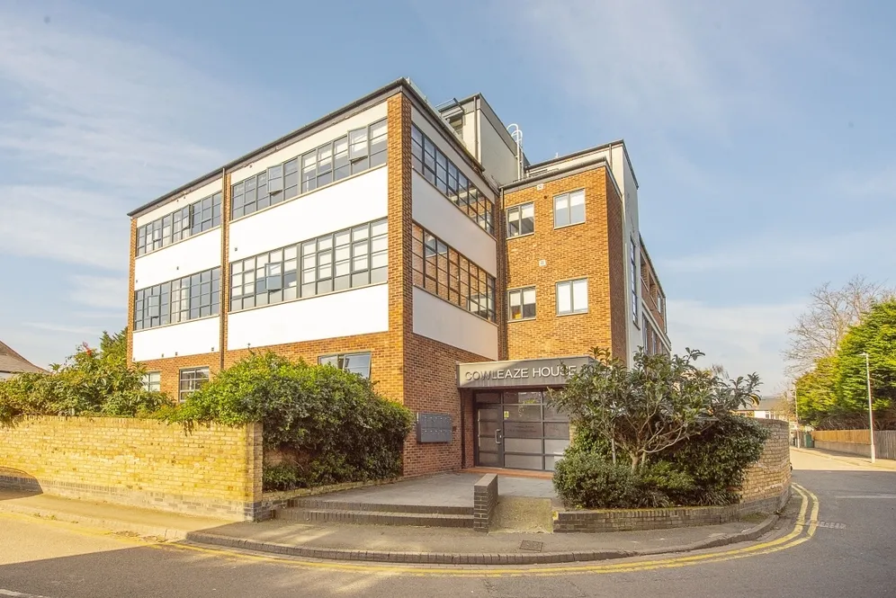 Cowleaze Road Kingston upon Thames KT2 photo 15