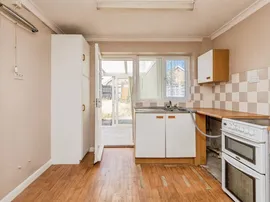 Towerscroft Avenue, St. Leonards-On-Sea thumb 3