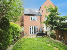 Pullman Crescent, LEEDS thumb 2