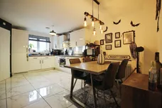 Pullman Crescent, LEEDS