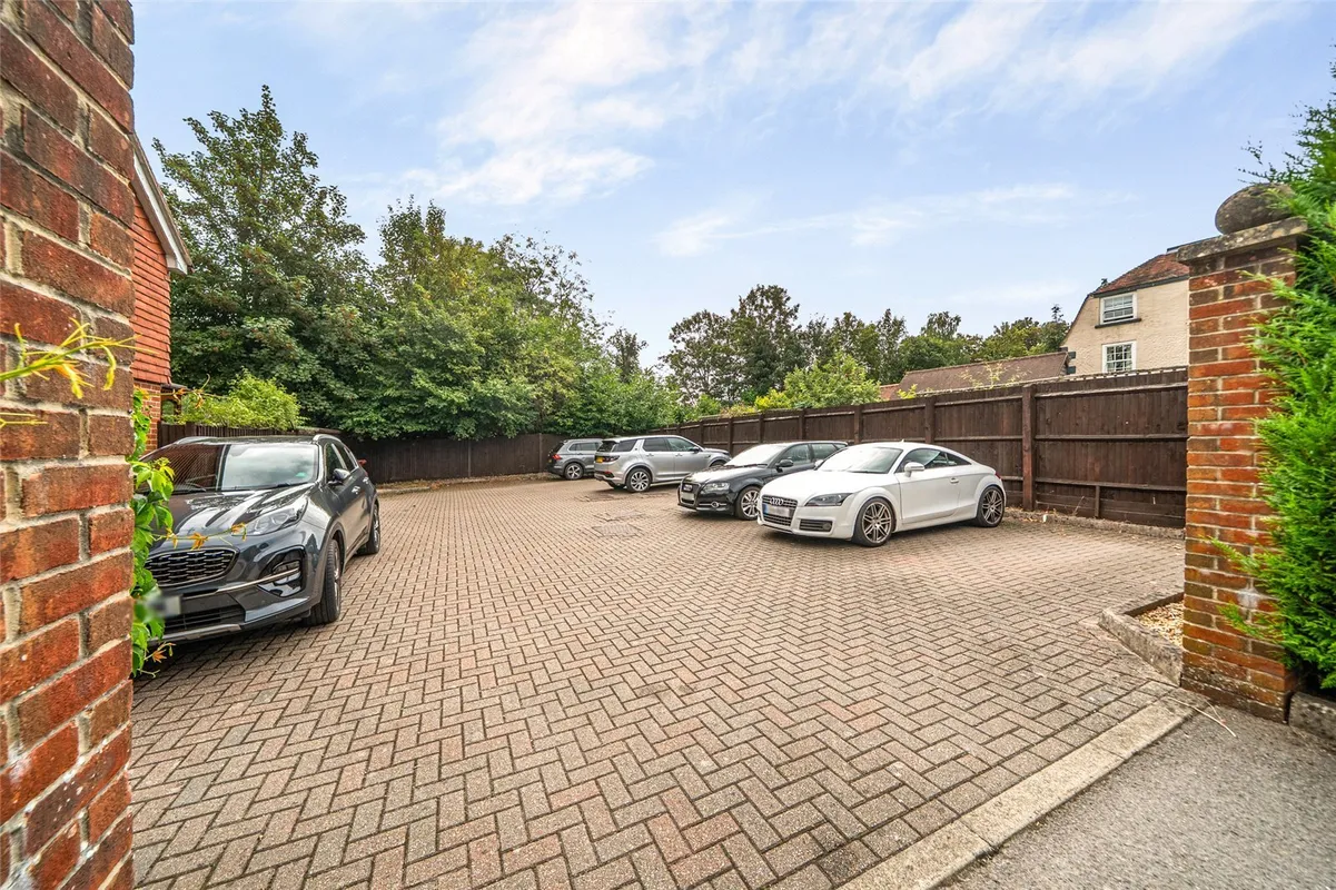 London Road, Rake, Liss, Hampshire, GU33