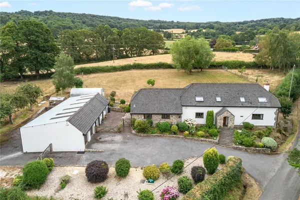 Blackmoor, West Buckland, TA21 photo 14