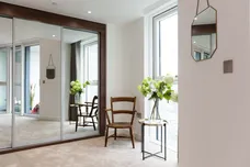20, Nine Elms Point, Haydn Tower photo 2