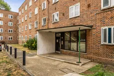 Friern Barnet Lane London N20 photo 2