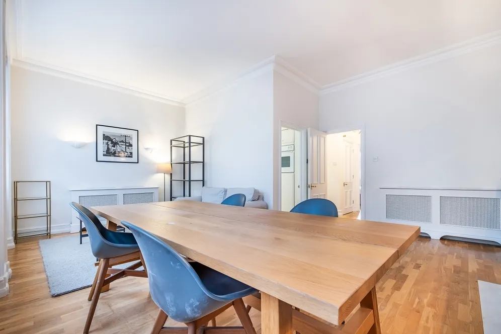 Beaufort Gardens Knightsbridge SW3 photo 4