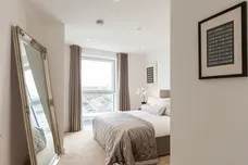 39, Nine Elms Point, Haydn Tower photo 6