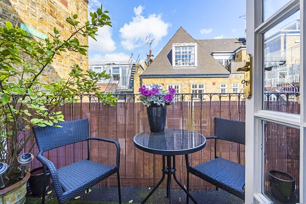 Argyll Road Kensington W8 photo 5
