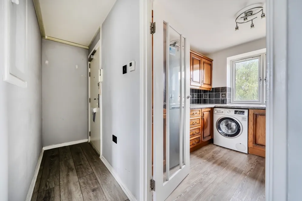 Friern Barnet Lane London N20 photo 6